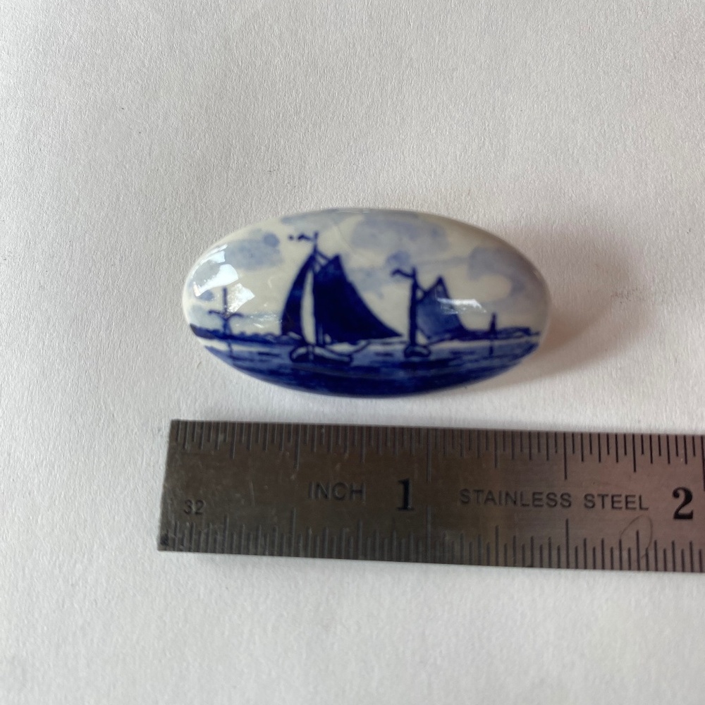Vintage Delft Brooch